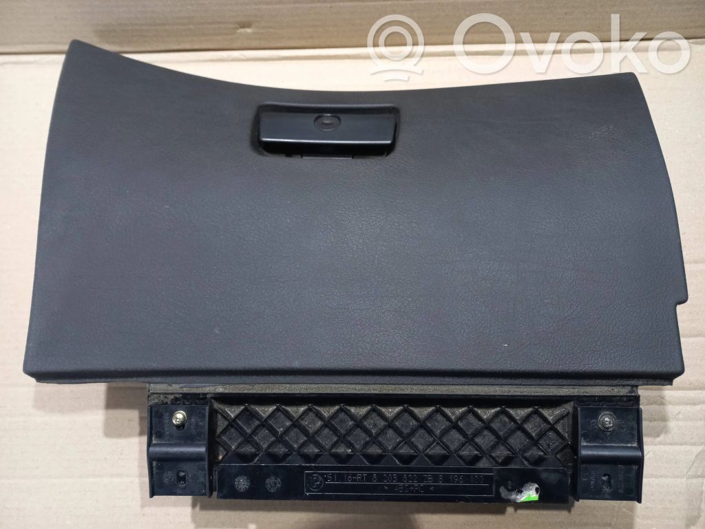 Glove box   8203822,8196100