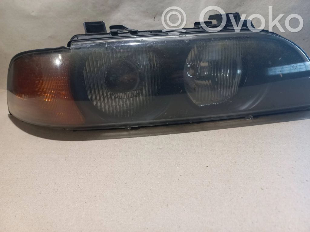 Headlight/headlamp   8361734