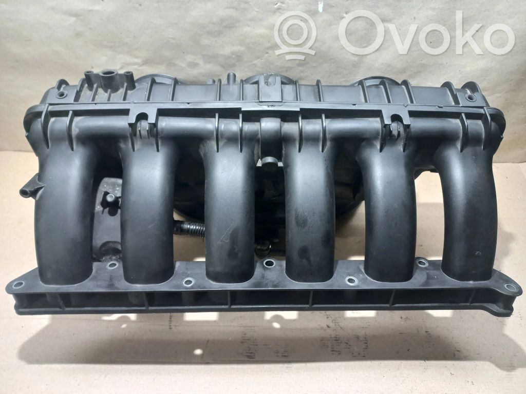 BMW 5 E60 E61 Intake manifold 