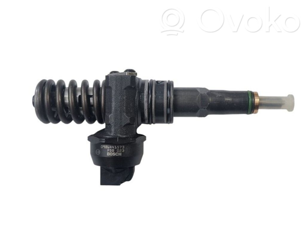Volkswagen Touareg I Inyector de combustible 