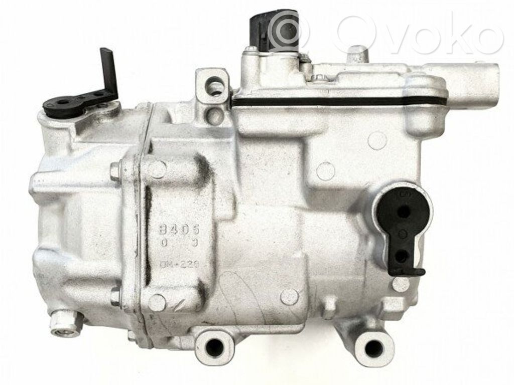 Toyota Auris E180 Ilmastointilaitteen kompressorin pumppu (A/C) 