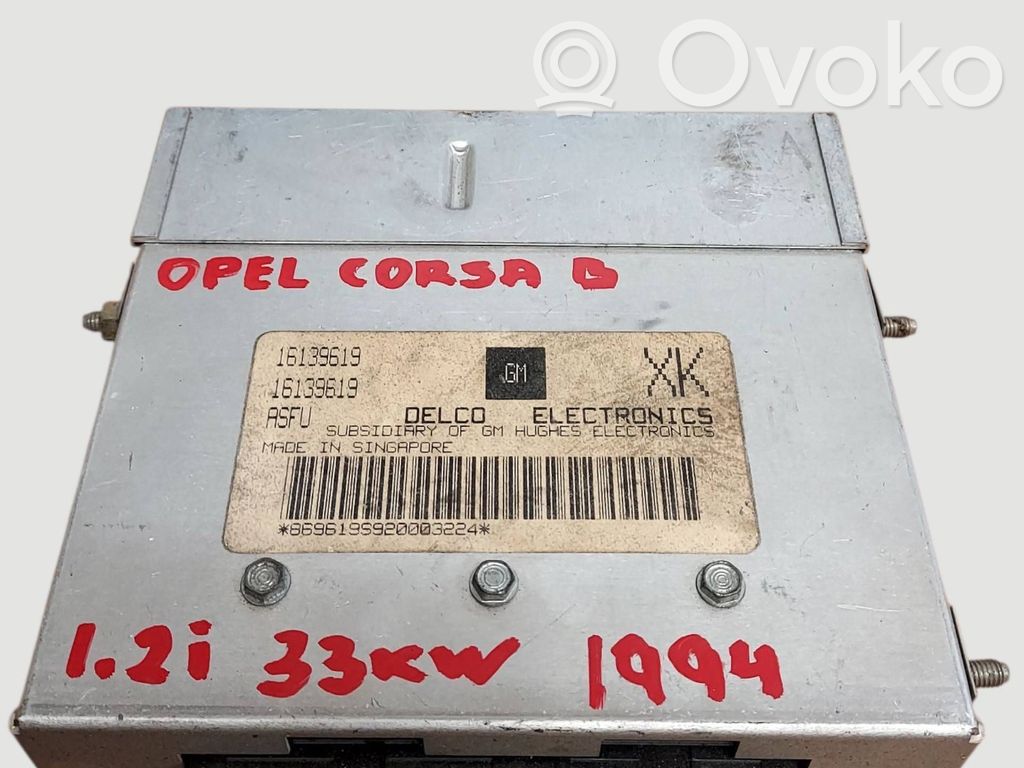 Opel Corsa B Engine control unit/module 