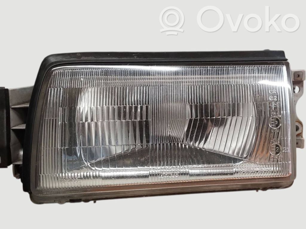 Mazda 323 Phare frontale 