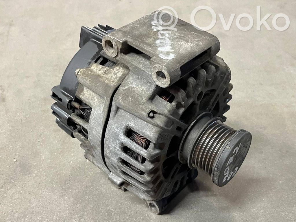 Mercedes-Benz C W204 Alternator 