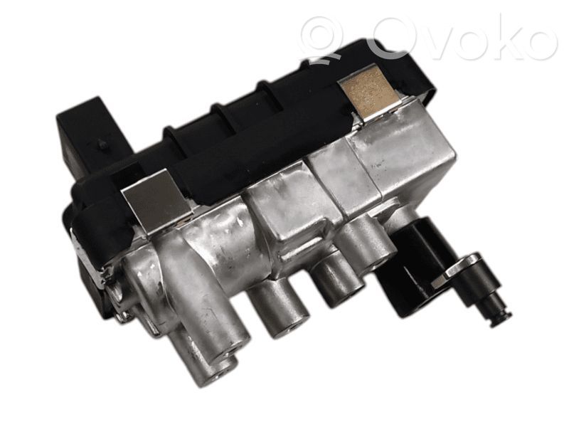 BMW 3 E90 E91 Elektrinis valdymo mechanizmas (turbinos) 