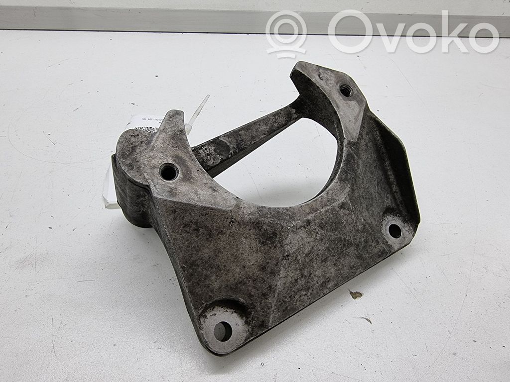 BMW 5 E60 E61 Engine mounting bracket 