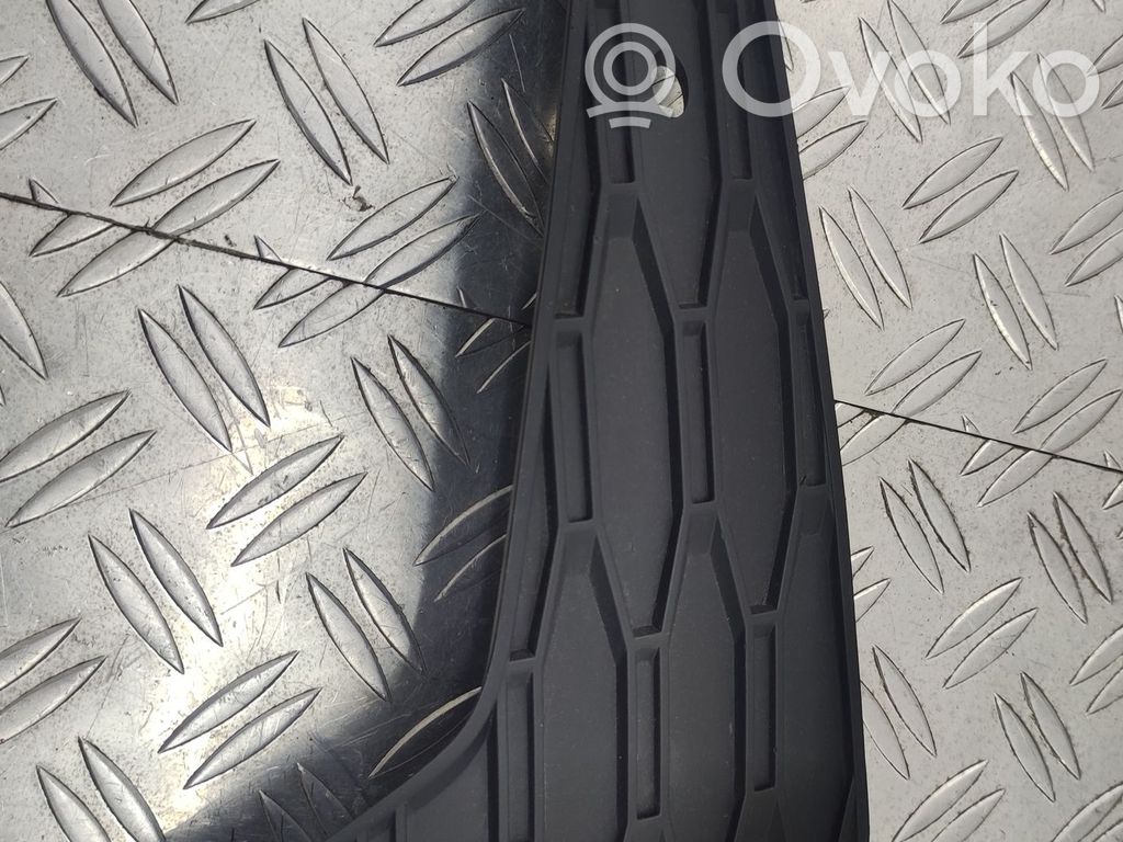 Seat Leon (5F) Rejilla inferior del parachoques delantero 