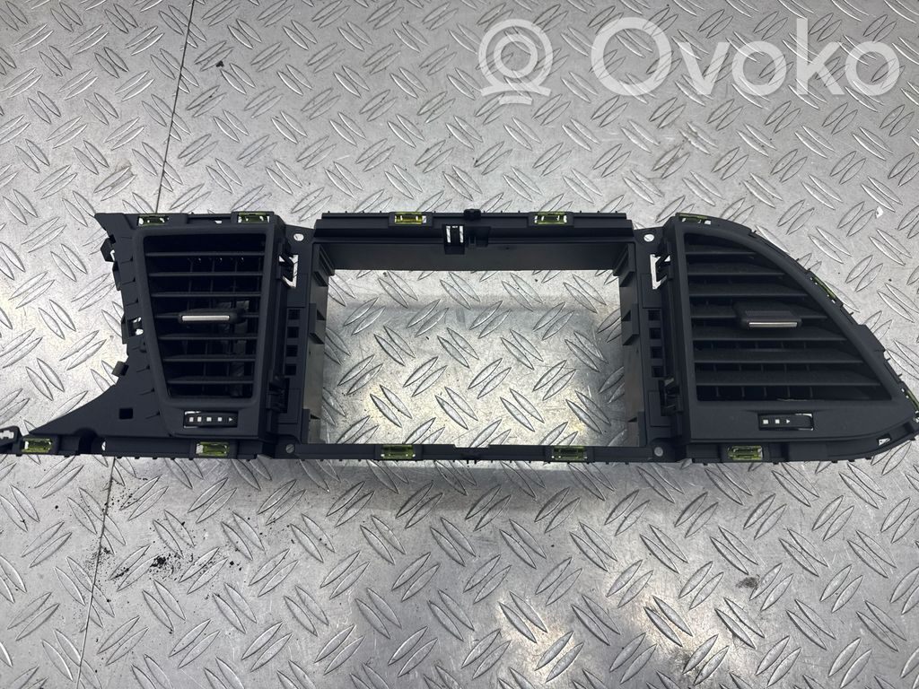 Seat Leon (5F) Rejilla de ventilación central del panel 