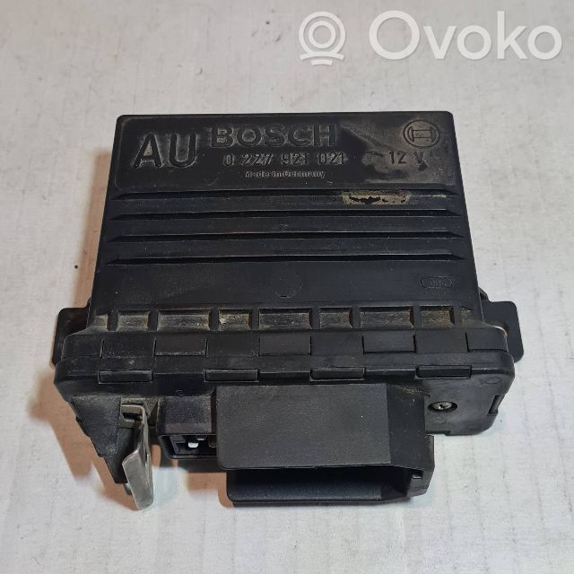 Opel Ascona C Engine control unit/module 