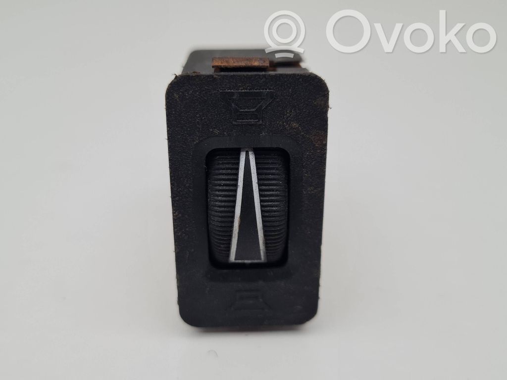 BMW 5 E28 Sound control switch 