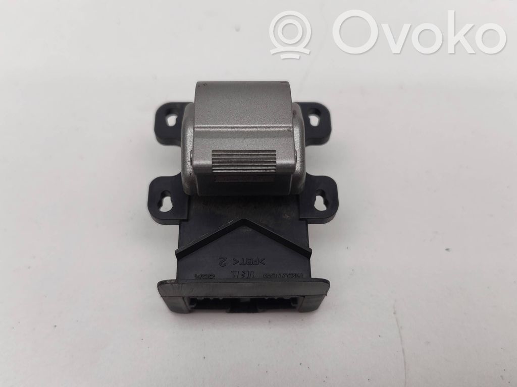 Electric window control switch   M20783