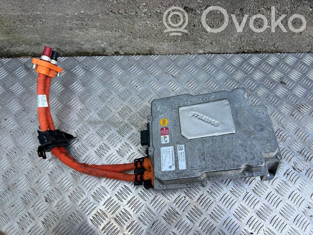 Porsche Taycan 9J1 Voltage converter inverter 