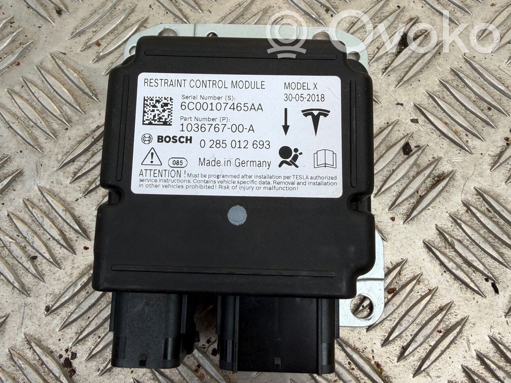 Tesla Model X Airbag control unit/module 