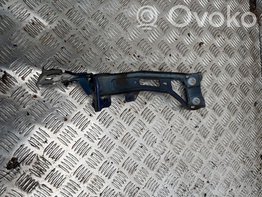 Audi A4 S4 B9 Fender mounting bracket 