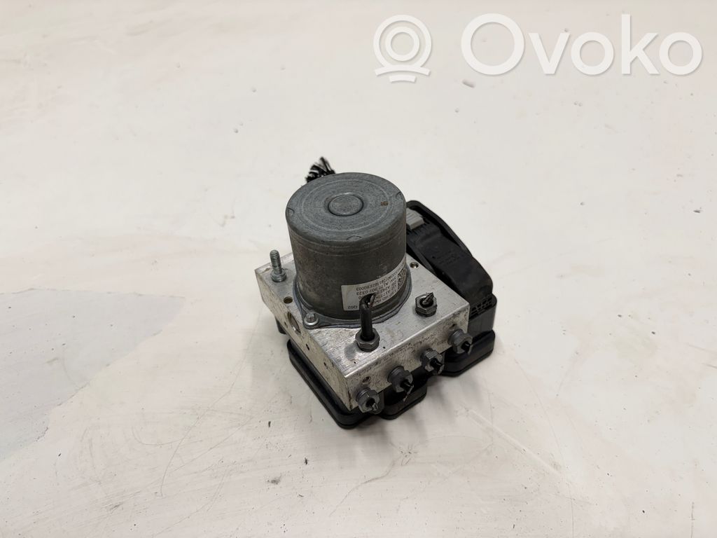 Mercedes-Benz EQA ABS-pumppu 