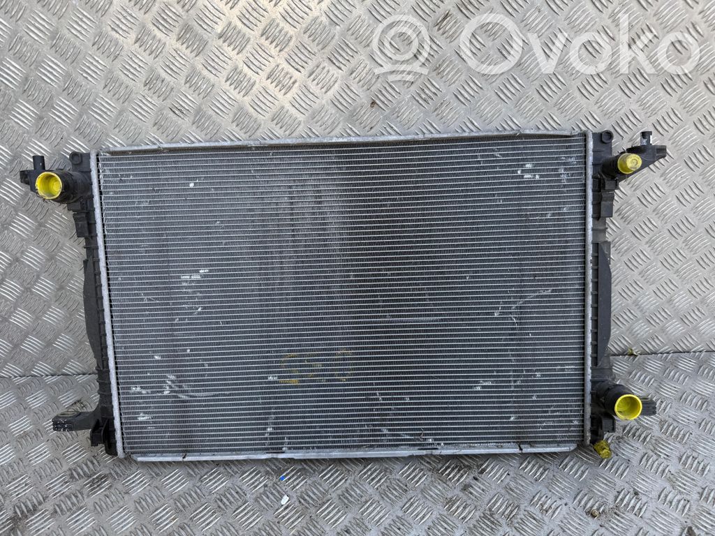 Audi A4 S4 B9 Radiateur de refroidissement 