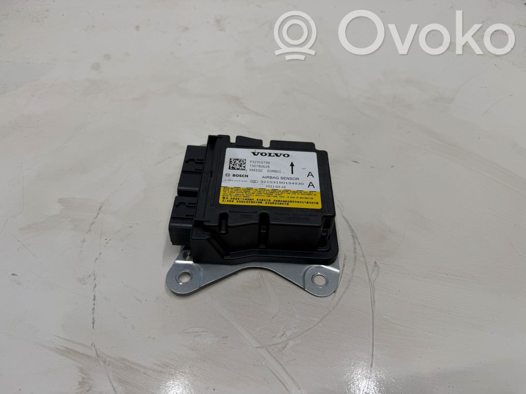 Volvo XC40 Airbag control unit/module 