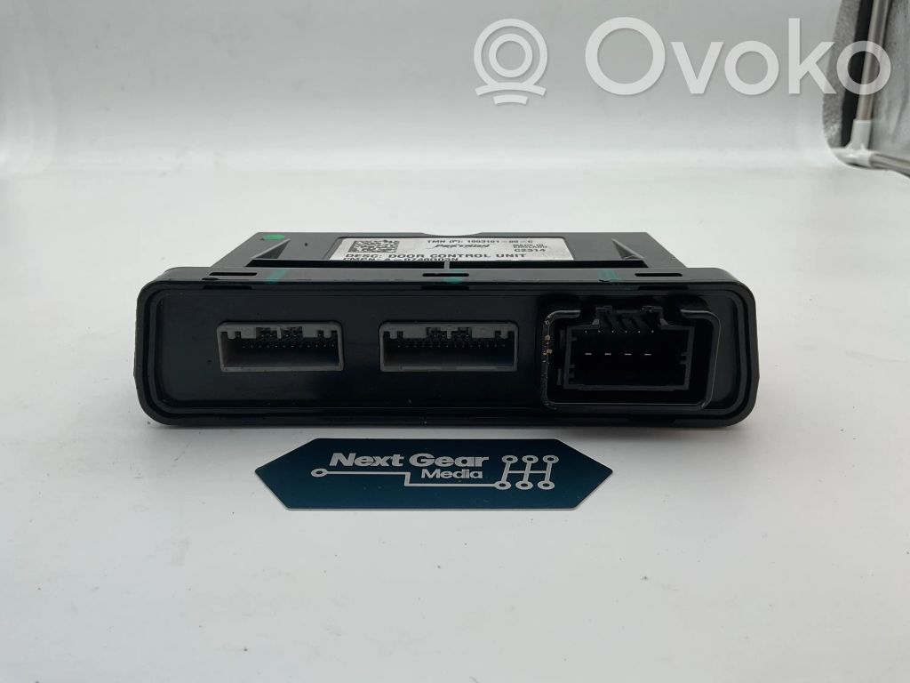 Tesla Model S Door control unit/module 