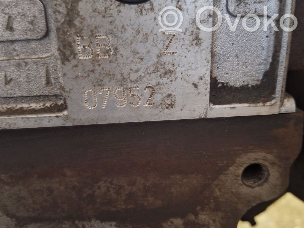Dzinējs   M52B20