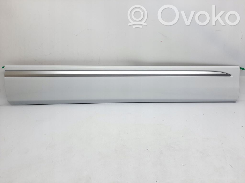Audi Q8 Listwa drzwi przednich 
