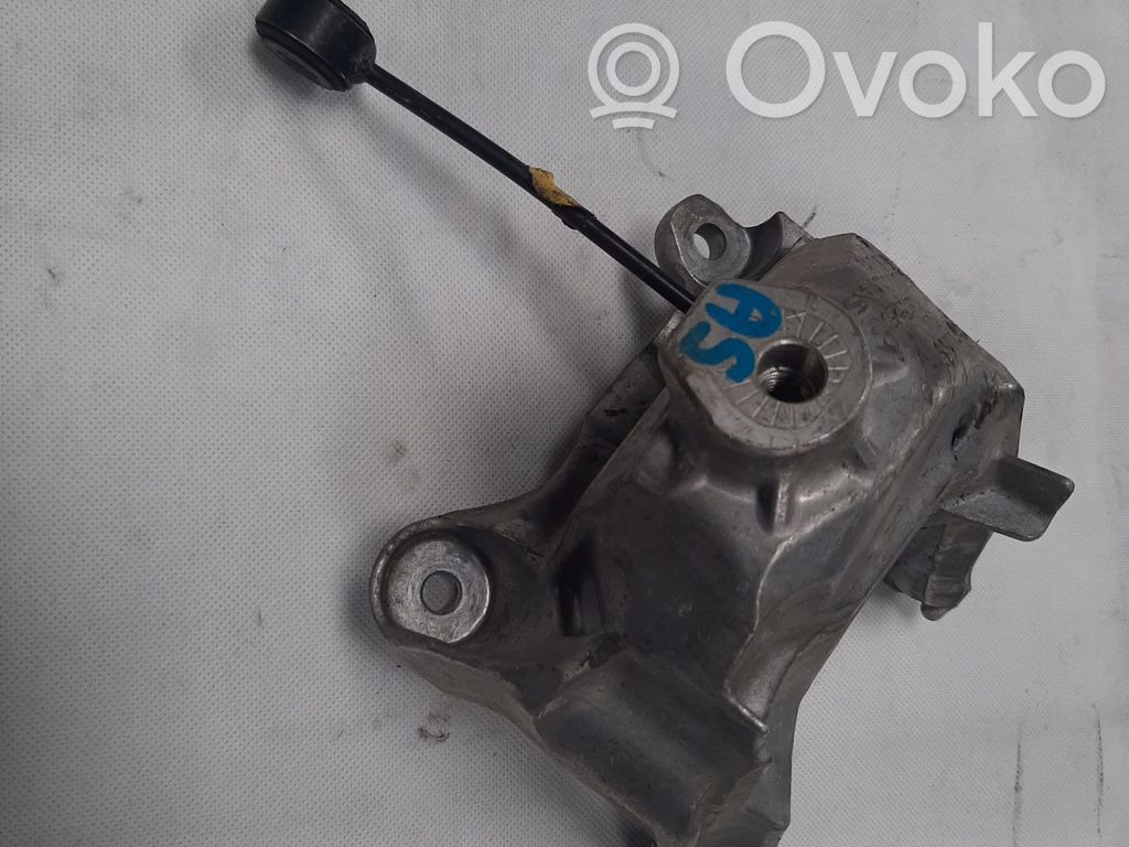 Audi Q7 4M Engine mounting bracket 