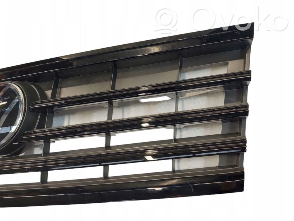 Volkswagen Touareg III Grilă radiator față 
