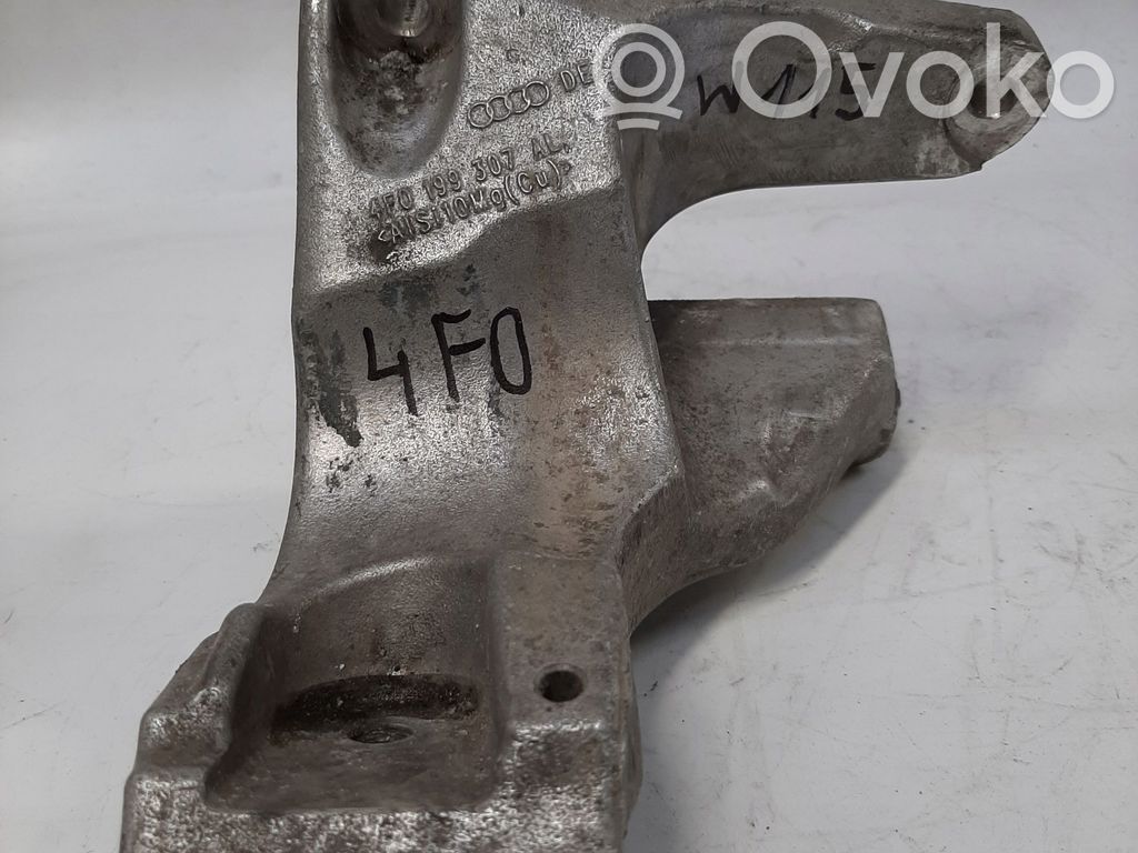 Audi A6 Allroad C6 Engine mounting bracket 