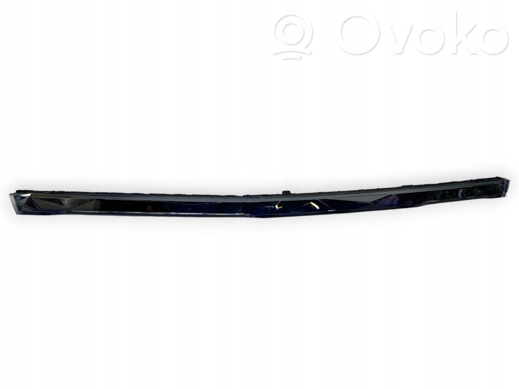 BMW 7 G70 Dashboard glove box trim 