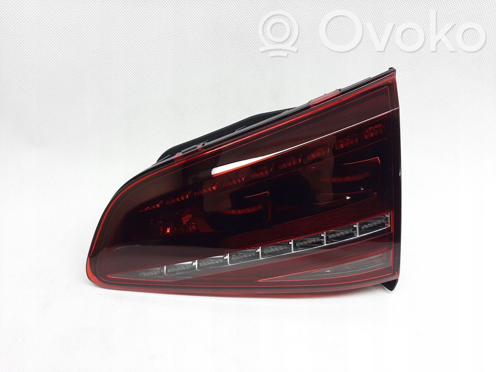 Volkswagen Golf VII Lampă spate în capacul portbagajului 