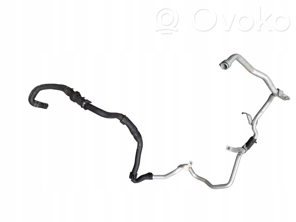 Audi A4 S4 B9 Conductă/furtun lichid de răcire motor 