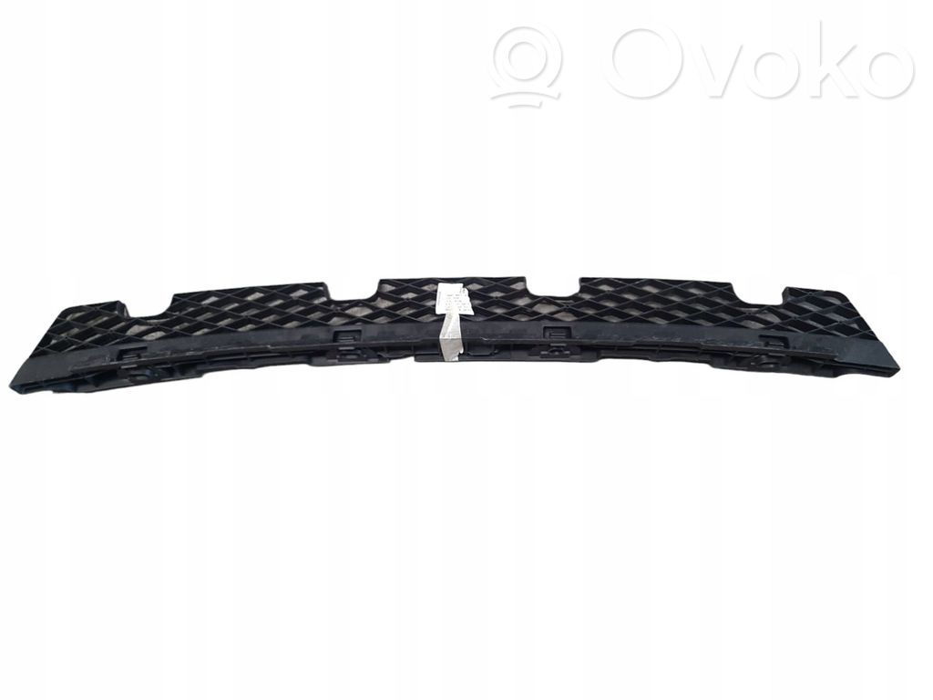 Volkswagen PASSAT B7 Soporte de montaje del parachoques trasero 
