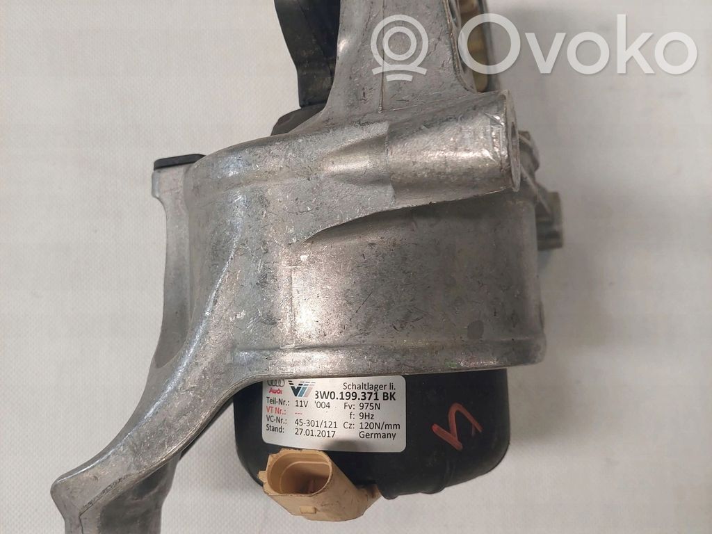 Audi A4 S4 B9 Engine mount bracket 