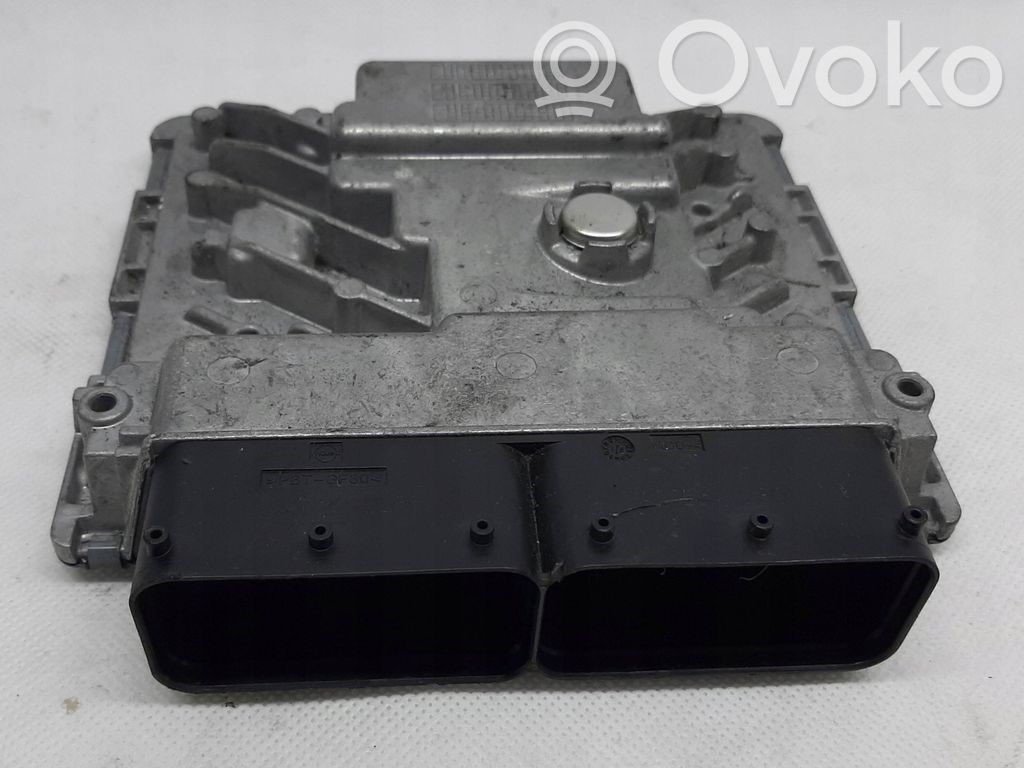 Volkswagen Golf VII Engine control unit/module 