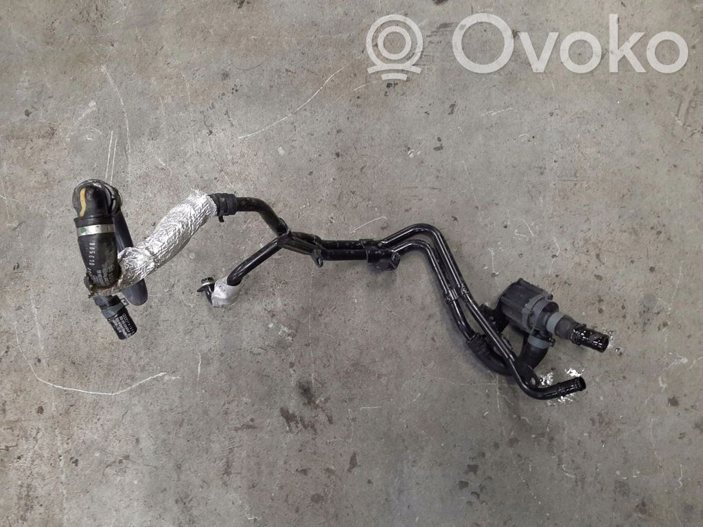Audi A8 S8 D5 Engine coolant pipe/hose 