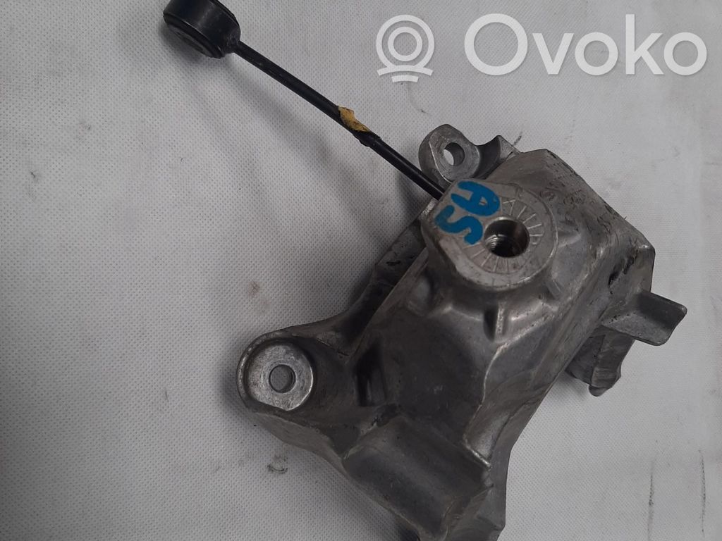 Audi Q7 4M Engine mount bracket 