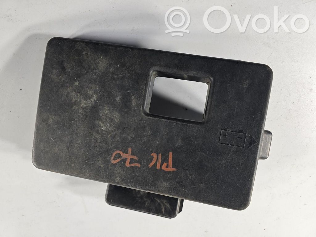Ford Focus Battery box tray cover/lid 