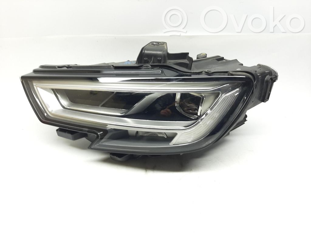 Audi A3 S3 8V Headlight/headlamp 