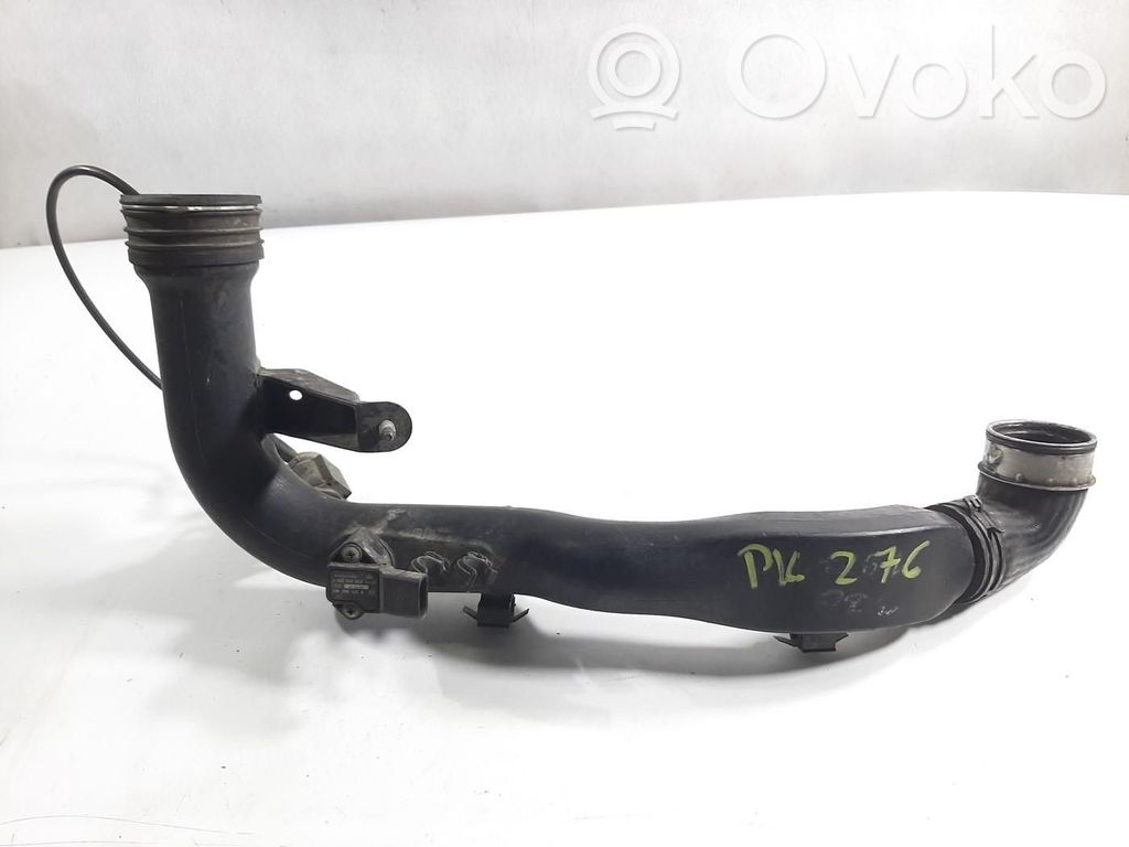 Audi A4 S4 B5 8D Furtun/conductă intercooler 