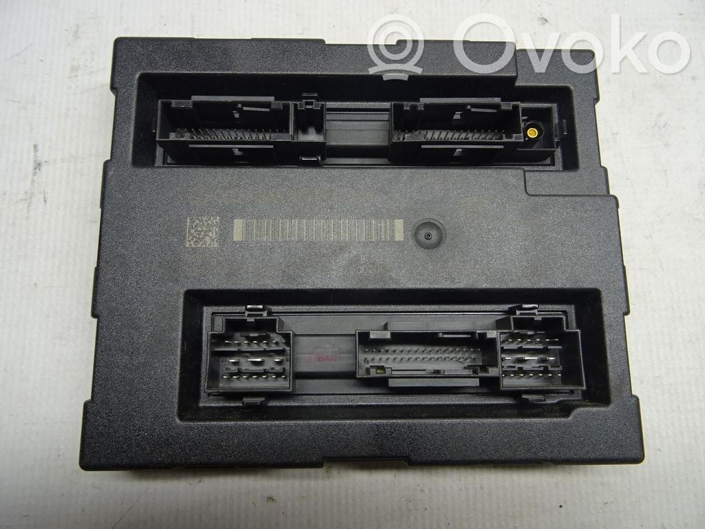 Audi A4 S4 B5 8D Módulo de confort/conveniencia 
