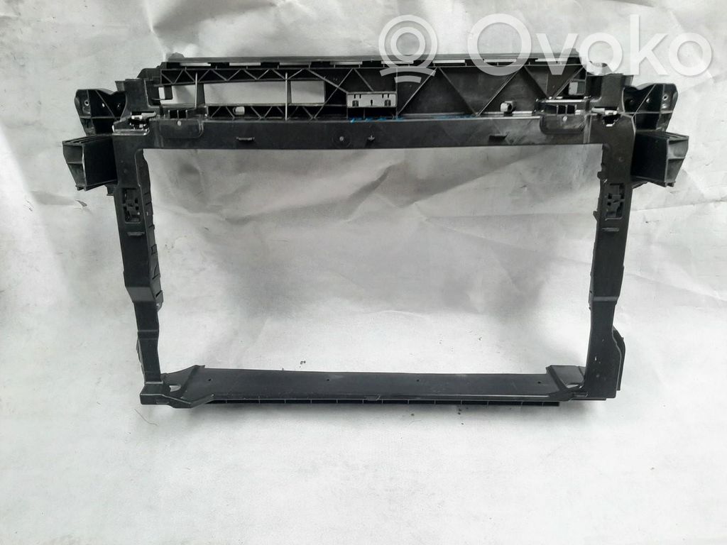 Audi Q3 F3 Support de radiateur sur cadre face avant 