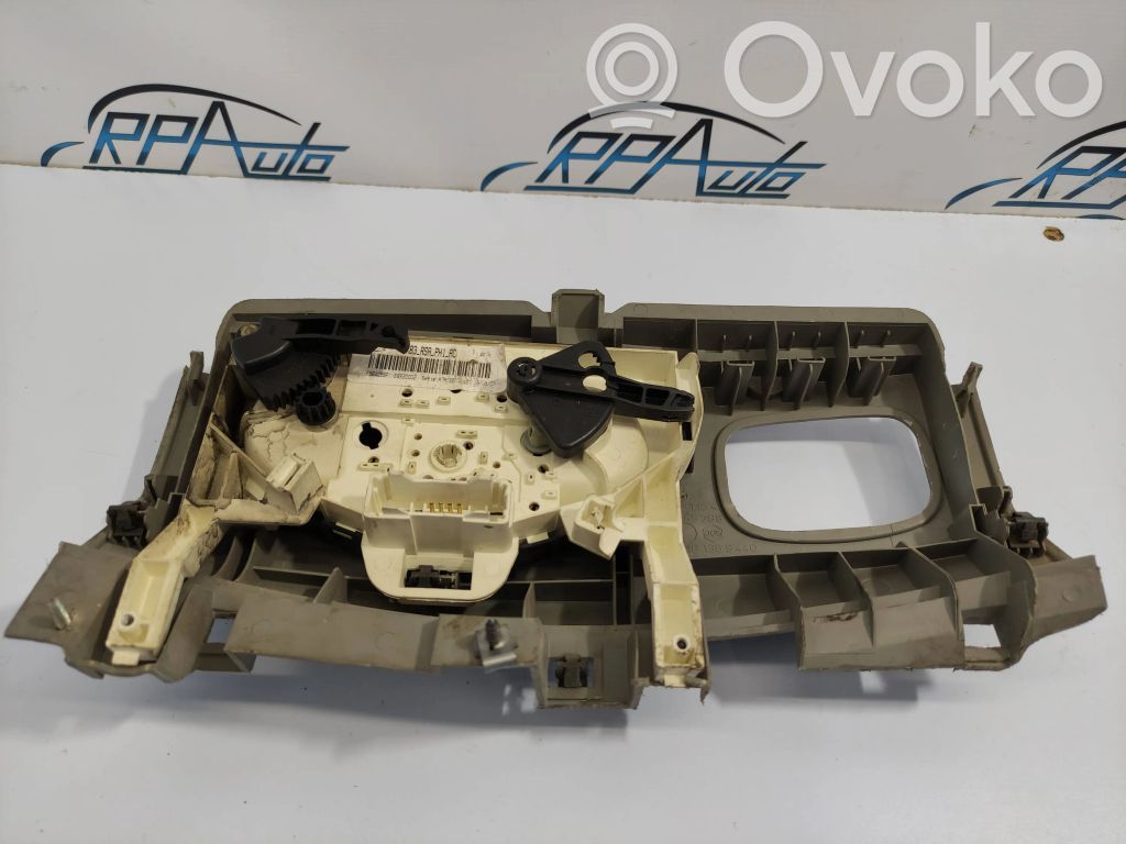 Renault Trafic II (X83) Climate control unit 