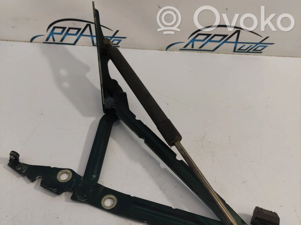 Volvo S60 Tailgate/trunk/boot hinge 