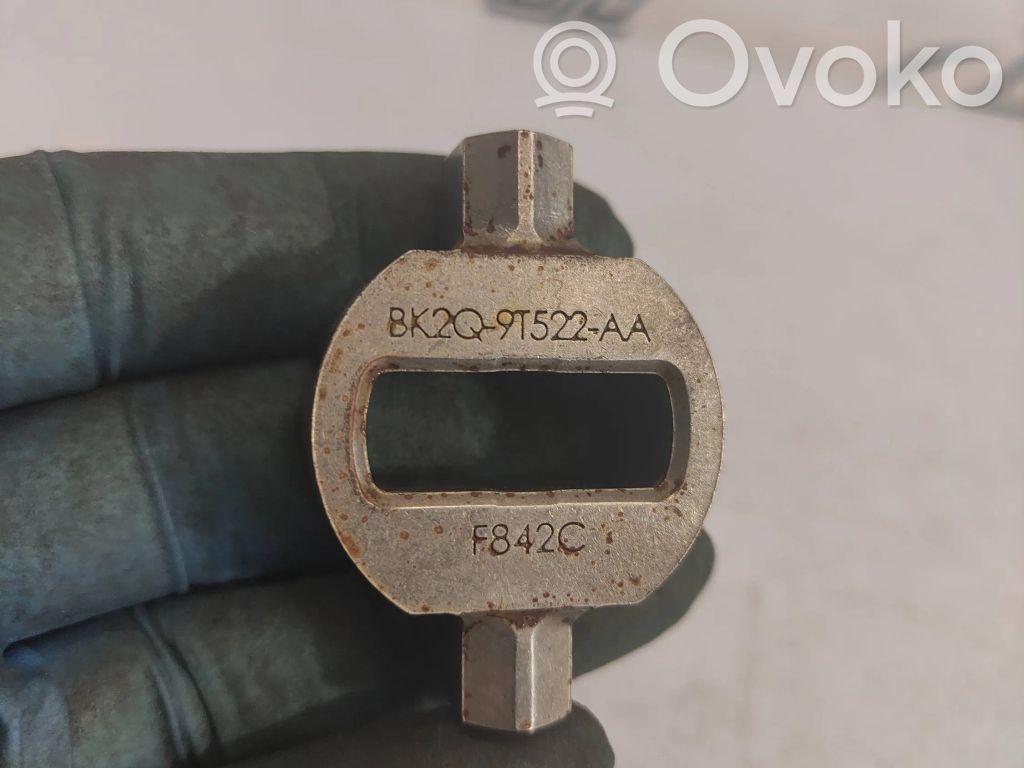 Support pompe injection à carburant   BK2Q9T522AA,F842C