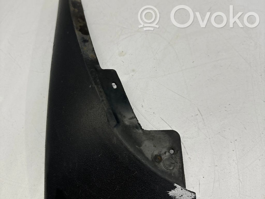 Priekšējais dubļusargs   YM2J22200AA