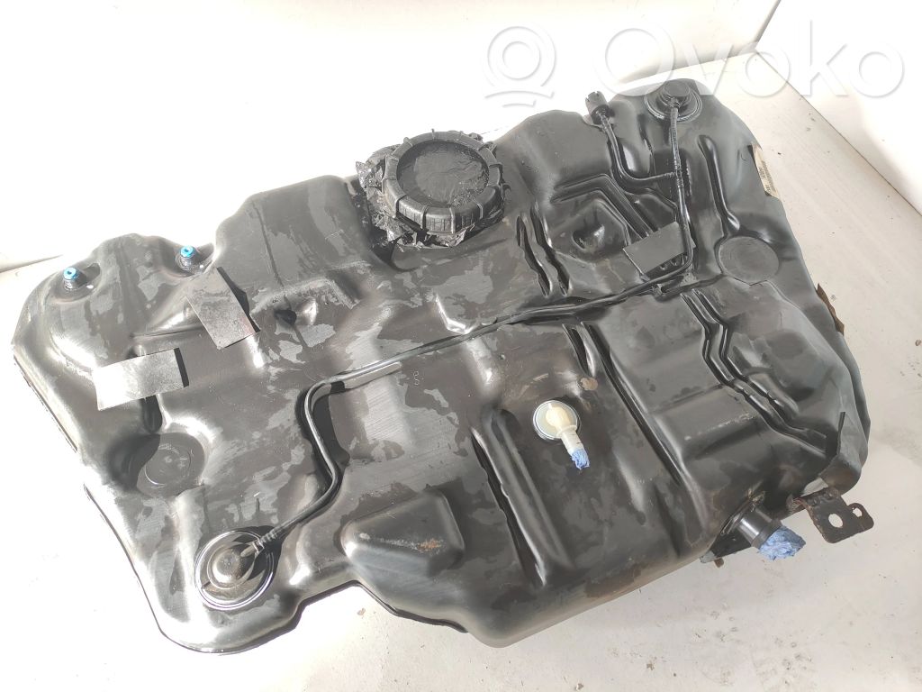 Volvo V70 Polttoainesäiliö 