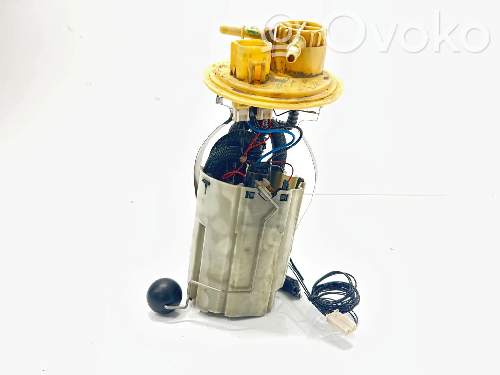 Bomba interna de combustible   8621027