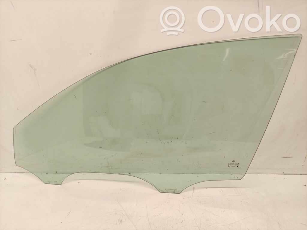 Volkswagen PASSAT B5 Szyba drzwi przednich 