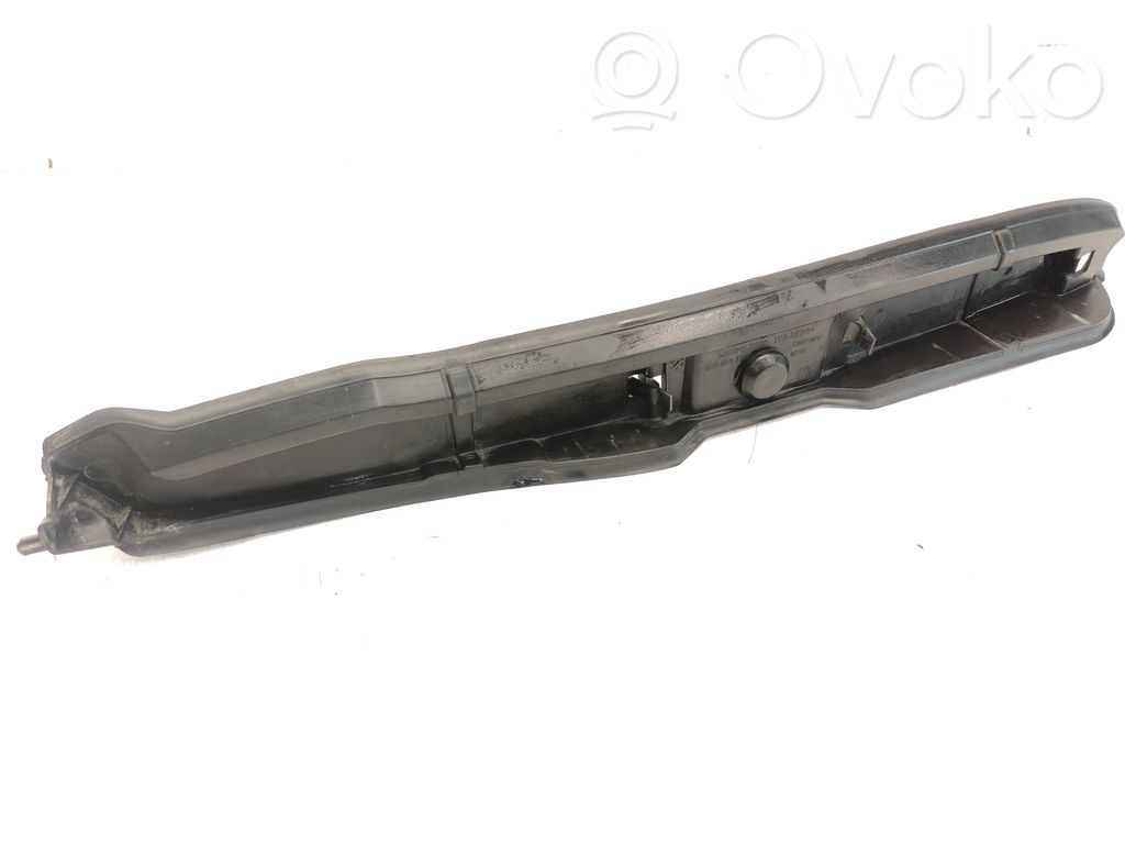 Volkswagen Polo V 6R Panel wykończeniowy błotnika 