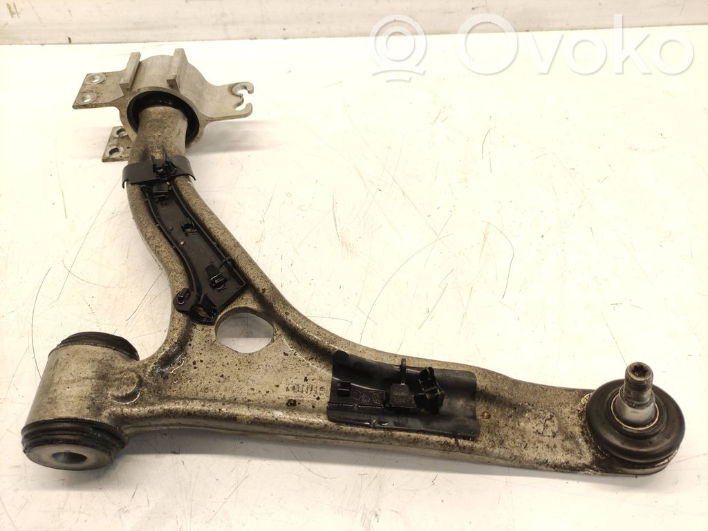 Mercedes-Benz B W246 W242 Inny element zawieszenia przedniego 