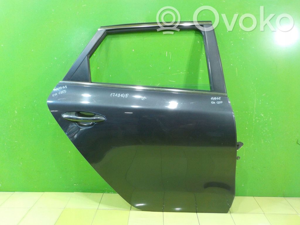 KIA Ceed Aizmugurējās durvis 